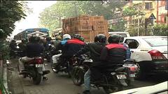 Kolkata: চিৎপুরে সার্ভিস রোডে রেলগেট বিকল, উত্তর কলকাতার বিস্তীর্ণ এলাকায় যানজট | Bangla News