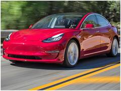 Trending News: अमेरिका में दिखा Tesla कार के ऑटोपायलट फीचर का कमाल, चलती कार में महिला ने बच्चे को दिया जन्म