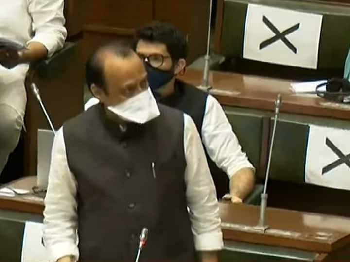 Maharashtra Assembly session 2021 deputy chief minister ajit pawar unhappy with mla for not using mask in assembly सभागृहात मास्क न वापरण्यावरून अजितदादांचा संताप, मंत्र्यांसह सदस्यांना झापलं