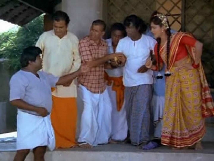 Watch Video: கரகாட்டக்காரன் படத்துடன் கனெக்ட் ஆன மாநாடு: ‛கங்கை அமரன் டூ வெங்கட் பிரபு’ மேச்சிங்!