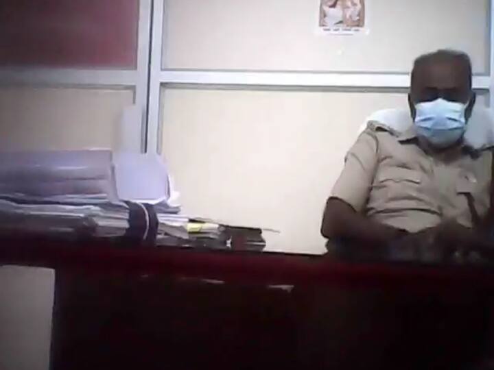 Kanchipuram District Fire OfficerS video asking for bribe has caused a stir on social media WATCH VIDEO :  ‛இரு தவணை... முதலில் அட்வான்ஸ் கொடு...’ லஞ்சத்தை கொஞ்சமும் கூசாமல் கேட்கும் அதிகாரி!