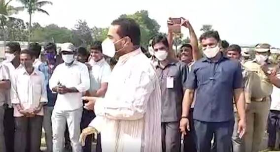 Tammineni Sitaram : కబడ్డీ ఆడుతూ కిందపడిపోయిన స్పీకర్ తమ్మినేని సీతారాం