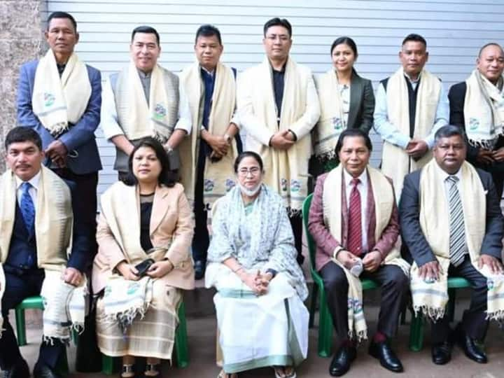 Meghalaya Speaker Dismisses Congress Plea, Recognises Merger of 12 MLAs with TMC Meghalaya Speaker Dismisses Congress Plea, Recognises Merger of 12 MLAs with TMC