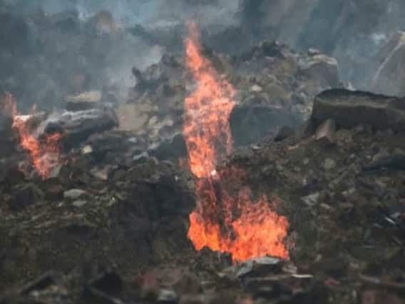 Jharkhand: पिछले 100 सालों से इस शहर के नीचे धधक रही है आग, अब नए प्लान पर होगा ये काम Jharkhand: पिछले 100 सालों से इस शहर के नीचे धधक रही है आग, अब नए प्लान पर होगा ये काम