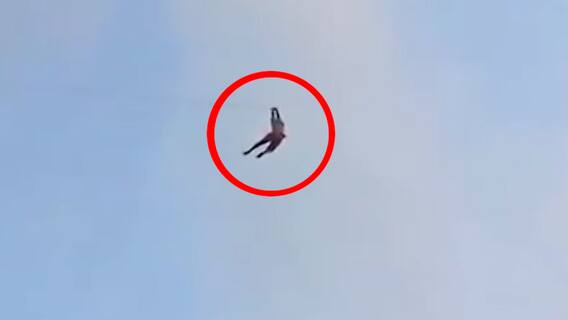 sri lanka : पतंग तर हवेत उडाला पण या पतंगासोबत तो व्यक्तीसुद्धा हवेत उडू लागला : ABP Majha