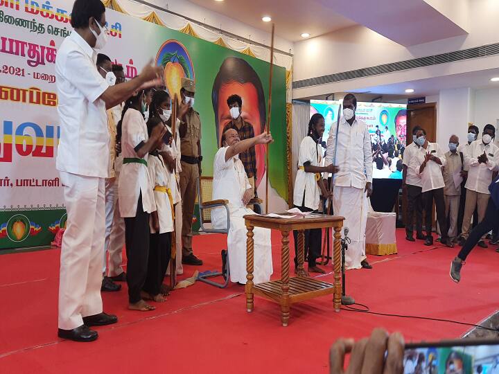 pattali makkal katchi leader DR.Ramadoss speech in chengalpattu distict WATCH VIDEO: சிலம்பம் சுற்றிய மருத்துவர் ராமதாஸ் - வன்னியர்களுக்காக இன்னொரு ராமதாஸ் பிறக்கப்போவதில்லை என பேச்சு