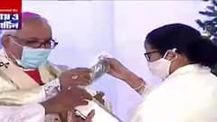 Christmas 2021: ব্রেবোন রোডে পর্তুগিজ চার্চে মুখ্যমন্ত্রী। Bangla News