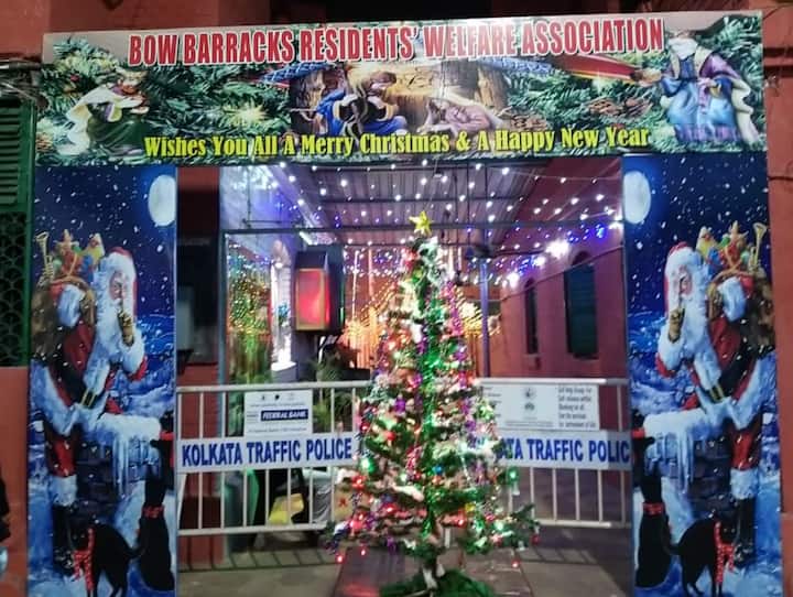 চাঁদনি চক মেট্রো স্টেশন থেকে বেরিয়ে, বউবাজার থানার পিছনের গলি দিয়ে খানিক এগোলেই আয়তকার চাতাল। লাল ইটের পাঁজর নিয়ে ঠায় দাঁড়িয়ে। যার পরতে পরতে লুকিয়ে ইতিহাস।