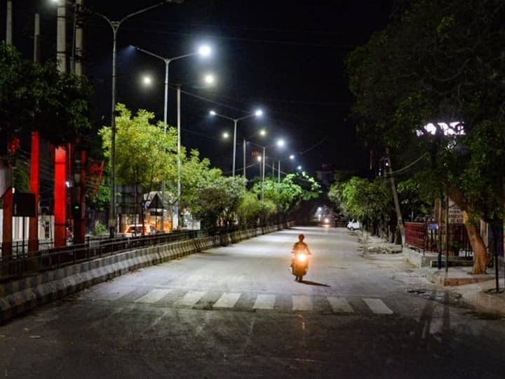 Night Curfew In Haryana, Eight Cities In Gujarat From 11 pm to 5 am | Latest Guidelines  Night Curfew In Haryana, Eight Cities In Gujarat From 11 pm to 5 am | Latest Guidelines 