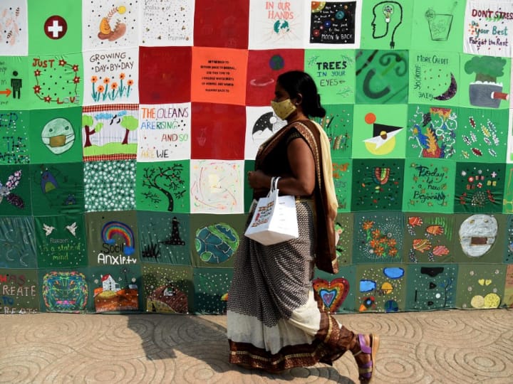 Maharashtra Government to issue now guideline amid rising Omicron threat ann Maharashtra में नई Corona Guideline का ऐलान जल्द, शादी-सार्वजनिक कार्यक्रमों पर लग सकती है पाबंदी, 5 लोगों के साथ आने पर रोक