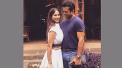 Kim-Leander Christmas Celebration: কলকাতায় কিম শর্মার সঙ্গে বড়দিন উদযাপন লিয়েন্ডার পেজের