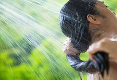 Hair Care: ક્ષારયુક્ત પાણી વાળને પહોંચાડે છે નુકસાન, આ રીતે કરો આ સમસ્યાને દૂર