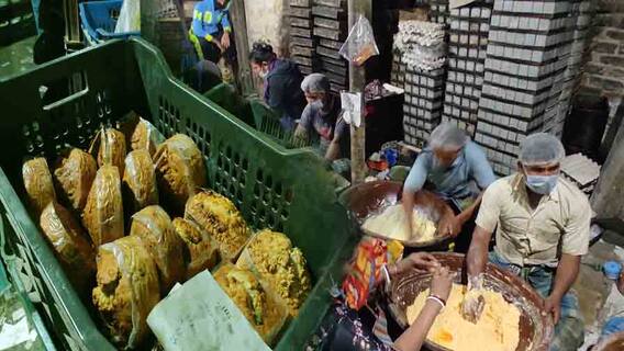 Christmas Day 2021: গরম গরম কেক, ছড়িয়ে পড়ছে সুঘ্রাণ, হেঁশেলে এবিপি লাইভ