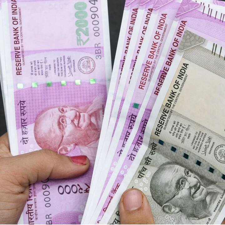 અહીં પોસ્ટ ઓફિસમાં સિંગલ એકાઉન્ટ અને જોઈન્ટ એકાઉન્ટ બંનેની સુવિધા છે. સંયુક્ત ખાતામાં ત્રણ પુખ્ત હોઈ શકે છે. જો કે, જ્યારે 10 વર્ષથી વધુ ઉંમરના બાળકના નામે આરડી ખોલવામાં આવે છે, ત્યારે ફક્ત માતાપિતા જ એકાઉન્ટની સંભાળ લેશે.