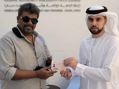 Actor Parthiban becomes first Tamil actor to receive UAEs golden visa Actor Parthiban: ‛முதல் தமிழ் நடிகன் நான் தான்...’ கோல்டன் விசா பெற்ற மகிழ்ச்சியில் நடிகர் பார்த்திபன்!