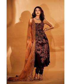 Kajal Aggarwal Photos: కాజల్ దేశీ లుక్.. పిక్స్ వైరల్..