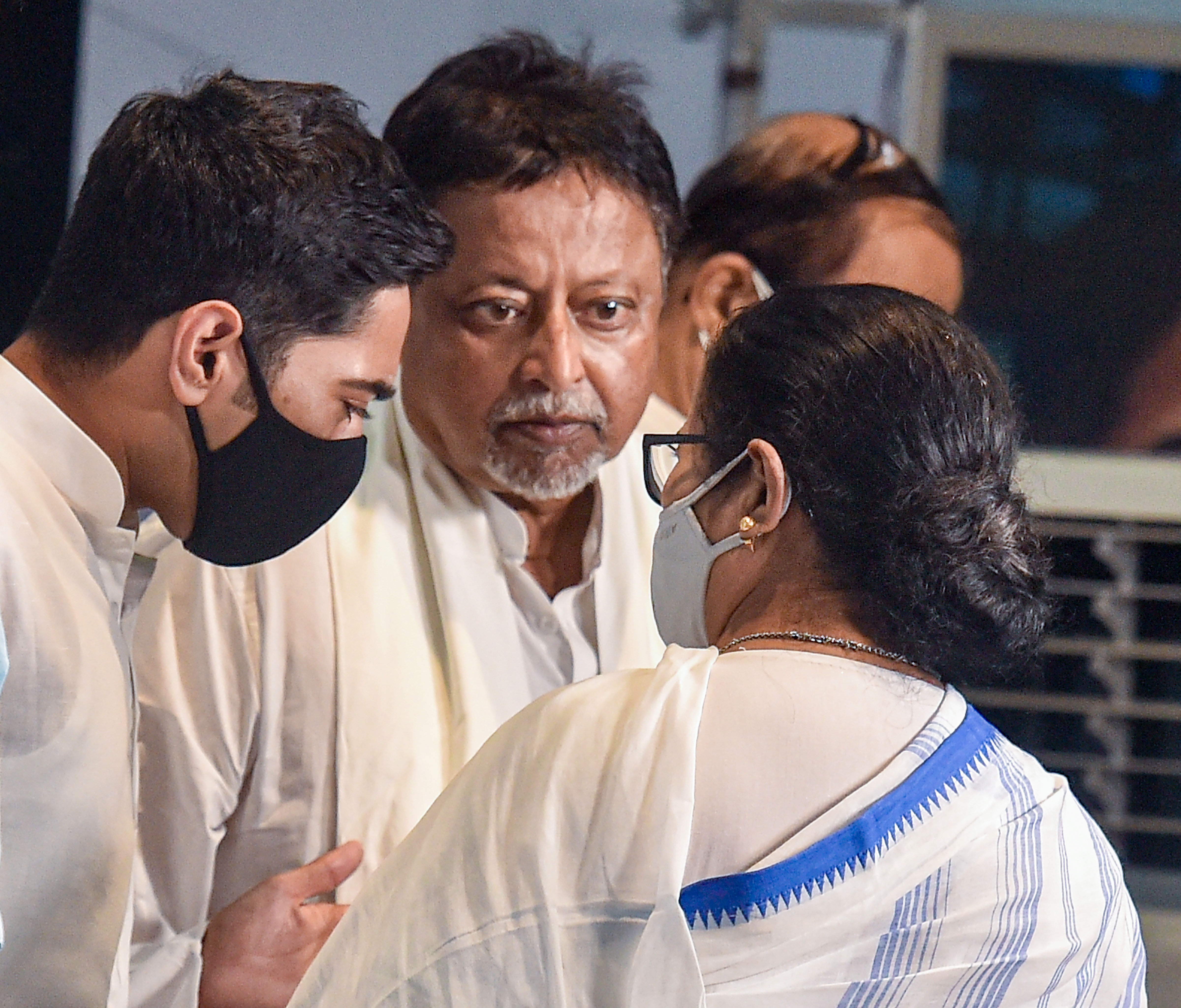 Mukul Roy: 'মুকুল রায় বিজেপিতেই আছেন', বিধানসভার অধ্যক্ষর ঘরে শুনানিতে দাবি আইনজীবীর