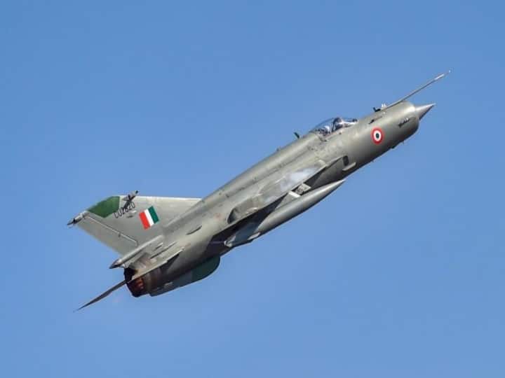 IAF Pilot Dies After MiG-21 Aircraft Crashes In Rajasthan's Jaisalmer IAF Pilot Dies After MiG-21 Aircraft Crashes In Rajasthan's Jaisalmer
