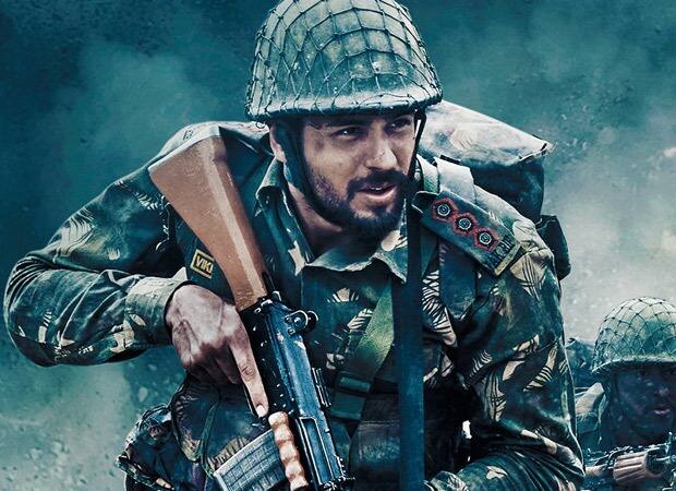 सिद्धार्थ मल्होत्रा और कियारा आडवाणी (Kiara Advani) के शानदार अभिनय से सजी फिल्म शेरशाह साल 2021 की सबसे चर्चित फिल्मों में से एक है. फिल्म में सिद्धार्थ ने परमवीर चक्र विजेता शहीद कैप्टन विक्रम बत्रा (Vikram Batra) का रोल निभाया है. वहीं, कियारा कैप्टन बत्रा की गर्लफ्रेंड ‘डिंपल’ के किरदार में हैं. आप यह फिल्म अमेजन प्राइम पर देख सकते हैं.