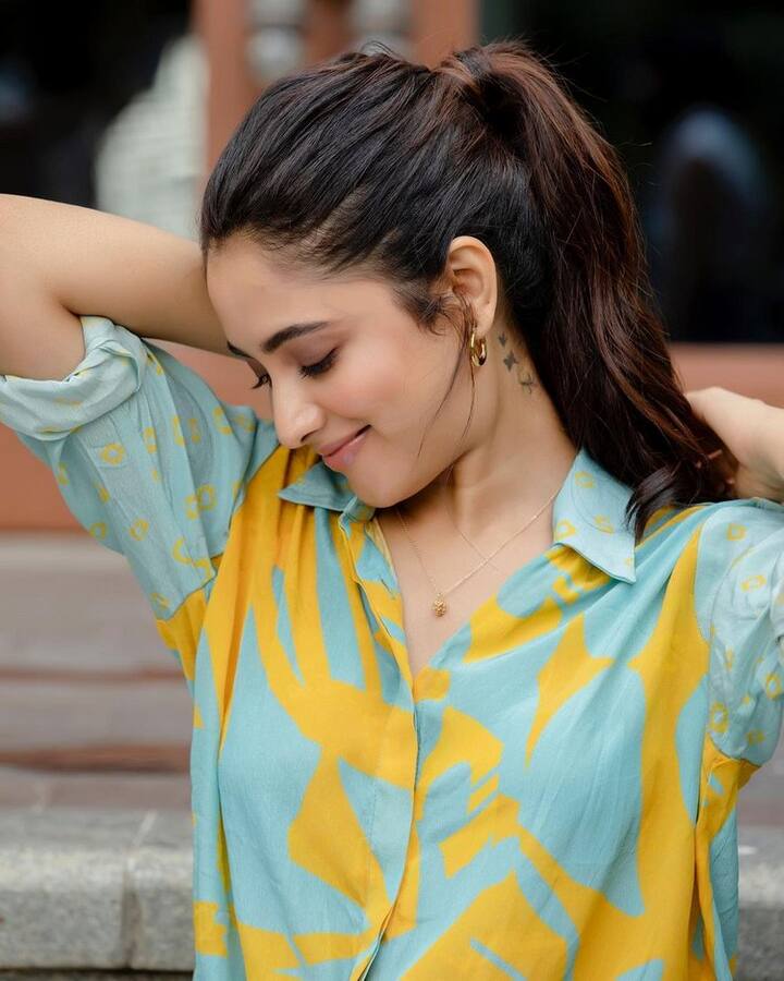 ప్రియాంక అరుళ్ మోహన్ లేటెస్ట్ ఫొటోలు (Photo Credit: Instagram)