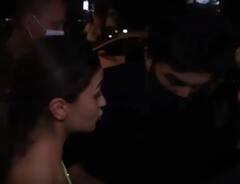 આલિયાને જોતાં જ ભીડ દોડી આવી, રણબીર કપૂરે કરી પ્રોટેક્ટ