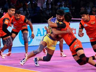 Pro Kabaddi League 2021-22:  बेंगलुरु बुल्स ने तमिल थलाइवाज को हराकर दर्ज की सीजन की पहली जीत, पवन सहरावत ने पूरे किए करियर में 700 रेड प्वाइंट
