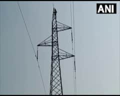 In Pics: मोबाइल और मिठाई के लिए युवक ने किया कुछ ऐसा, रेस्क्यू के लिए बुलानी पड़ी SDRF की टीम, जानिए पूरा मामला