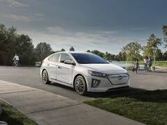 Hyundai Cars Recall: हुंडई ने ग्राहकों से वापस मंगाई हजारों कारें, ये है वजह