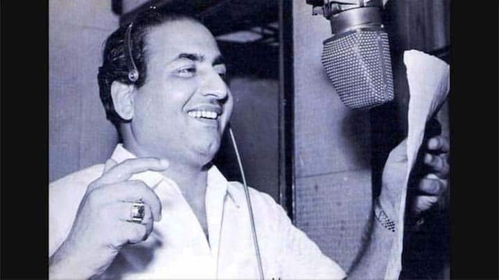 Mohammed Rafi Birth Anniversary : मोहम्मद रफी यांचा जन्म 24 डिसेंबर 1924 रोजी पंजाबमधील कोटला सुल्तान सिंह गावात झाला. एका मध्यमवर्गीय मुस्लिम कुटुंबात जन्मलेल्या या अवलियाने पुढे जाऊन भारतीय संगीत क्षेत्रात आपल्या सुरेल आवाजाने साऱ्यांनाच मोहात पाडले.(PHOTO:@IndianEmbassyTR/Twitter)