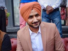 Harbhajan Retirement : ਹਰਭਜਨ ਸਿੰਘ ਦੇ ਸੰਨਿਆਸ ਦੇ ਐਲਾਨ ਤੋਂ ਬਾਅਦ ਦ੍ਰਾਵਿੜ ਤੇ ਕੋਹਲੀ ਹੋਏ 'ਭਾਵੁਕ', BCCI ਨੇ ਸ਼ੇਅਰ ਕੀਤਾ ਵੀਡੀਓ