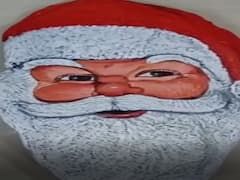 दगडात प्राण फुंकणारा अवलिया, सुमन दाभोलकर यांनी साकारलं सांताक्लॉजचे स्टोन आर्ट