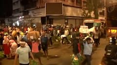 Maharashtra | People throng Dadar Vegetable market despite night curfew; Police absent | Ground Report