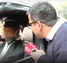Harish Rawat avoids questions on being CM face, calls himself 'Congress loyal'