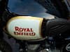 Royal Enfield Bullet  ची लोकांमध्ये क्रेझ; 'ही' आहेत कारणे