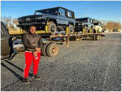 Trending News: पहले था बेघर-बेरोजगार, एक मिनट में किस्मत पलटी और 90 लाख सालाना की मिल गई नौकरी