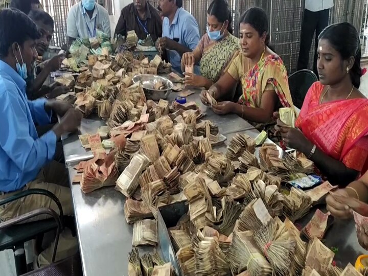 பழனி முருகன் கோயிலில் 2.36 கோடி உண்டியல் காணிக்கை - உண்டியல் எண்ணும் போது பணம் திருடிய கல்லூரி பணியாளர் கைது