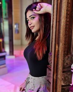 dharsha gupta pics: 'அன்பை விதைப்போம்..அன்பால் உலகை ஆள்வோம்' - தர்ஷாவின் கிறிஸ்துமஸ் கொண்டாட்டம்