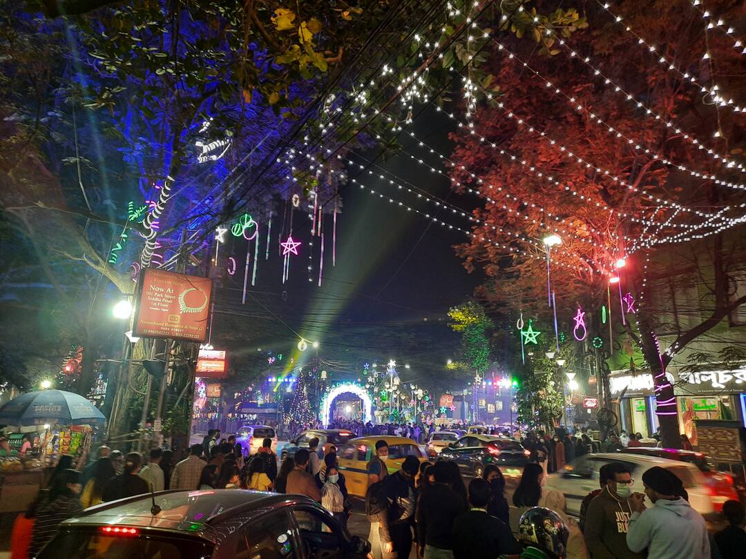Christmas Day 2021: Celebration in Bengal and Tight security measures across the city Christmas Day 2021: আজ বড়দিন, শহরজুড়ে আঁটসাঁট নিরাপত্তা ব্যবস্থা