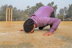 Burlton Park Stadium: অবসরের ঘোষণার পরদিন নিজের আঁতুড়ঘরে হরভজন, চুম্বনে বিদায় ২২ গজকে