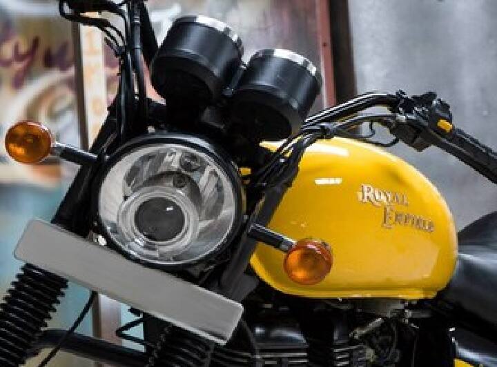 रॉयल एन्फिल्ड चालवल्यानंतर इतर बाइकच्या तुलनेते कमी थकवा जाणवतो. ही मोटारसायकल बसण्यासाठीदेखील आरामदायी आहे. त्यामुळे तुम्ही लांबवरचा प्रवास सहज करू शकता.