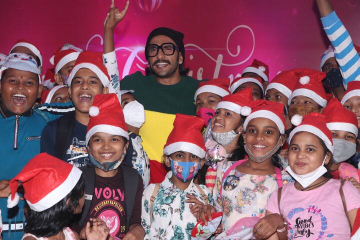 A bunch of happy children posed with the star. ‘83’ also features Ranveer’s real life wife Deepika Padukone as his on-screen wife, playing the character of Romi Dev.