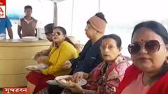 Christmas 2021: সুন্দরবন থেকে শান্তিনিকেতন, শীতের রোদ গায়ে মেখে বড়দিন পালন পর্যটকদের। Bangla News