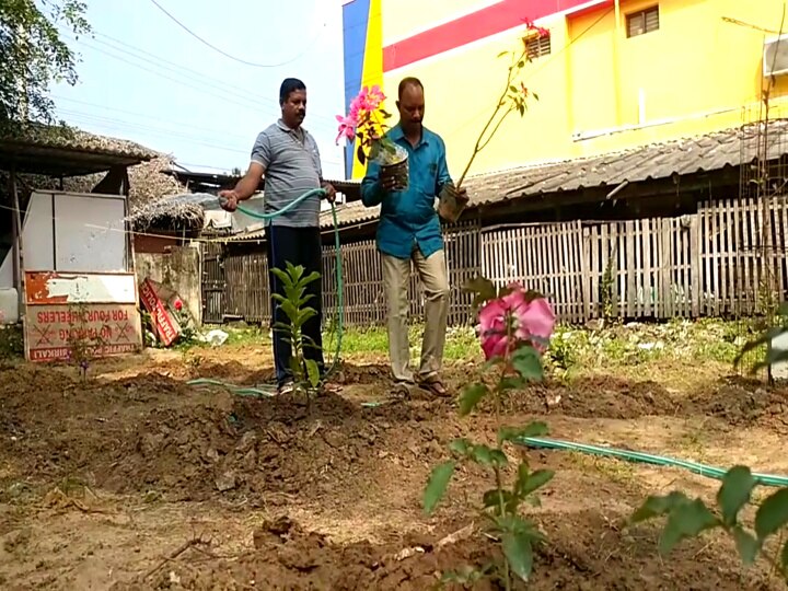 புதர் மண்டிய பகுதிகளை பூங்காவனமாக மாற்றி வரும் காவல் ஆய்வாளர்