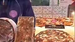 Christmas Day 2021: বড়দিনে শহরের বিভিন্ন দোকানে চোখ ধাঁধানো কেকের সম্ভার, ভিড় জমাচ্ছেন ক্রেতারা। Bangla News