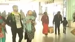 અમદાવાદ બસ સ્ટોપ પર જોવા મળી મુસાફરીનો બેદરકારી, જુઓ ગુજરાતી ન્યુઝ