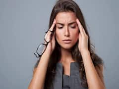 Omicron Symptoms: આંખ લાલ થવી કે પાણી આવવું, હોઈ શકે છે ઓમિક્રોનના લક્ષણ