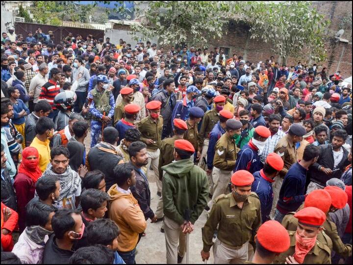 मुख्यमंत्री नीतीश कुमार ने मृतकों के परिवार को चार लाख रुपये की अनुग्रह राशि देने और विस्फोट के कारणों की जांच करने और जवाबदेही तय करने के लिए एक टीम गठित किए जाने की घोषणा कर दी है. (तस्वीर: पीटीआई)