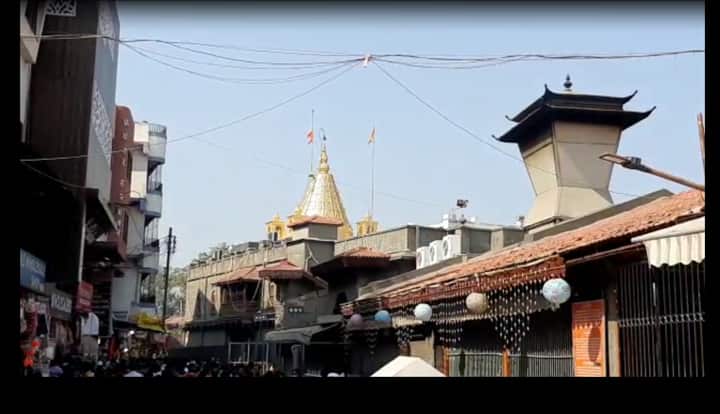 पहाटेची काकड आरती व शेजारतीमध्ये भाविकांना प्रवेश मिळणार नाही.