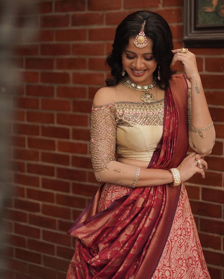 தாய் வயிற்றில் நாமிருந்த கருவறையும் கறுப்பு தான் மனமும் கறுப்பு தான்