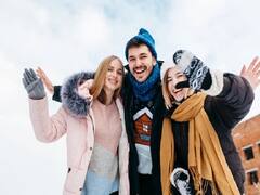 Winter Fashion Tips: सर्दियों के मौसम में करना चाहती हैं खुद का स्टाइल तो इन 5 एक्सेसरीज को जरूर करें कैरी